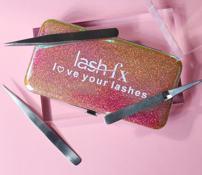 Lash FX Holographic Tweezer Case